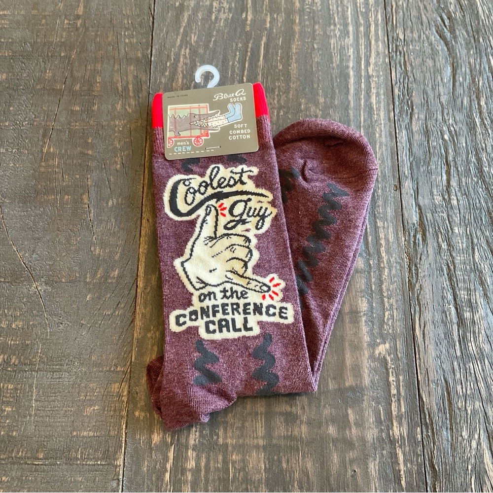 Blue Q “Coolest Guy on the Conference Call” Socks — Maroon — NWT — Men’s 7–12